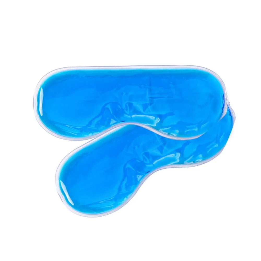 Un pack de glace bleu translucide ou un masque pour les yeux apaisant pour la relaxation.