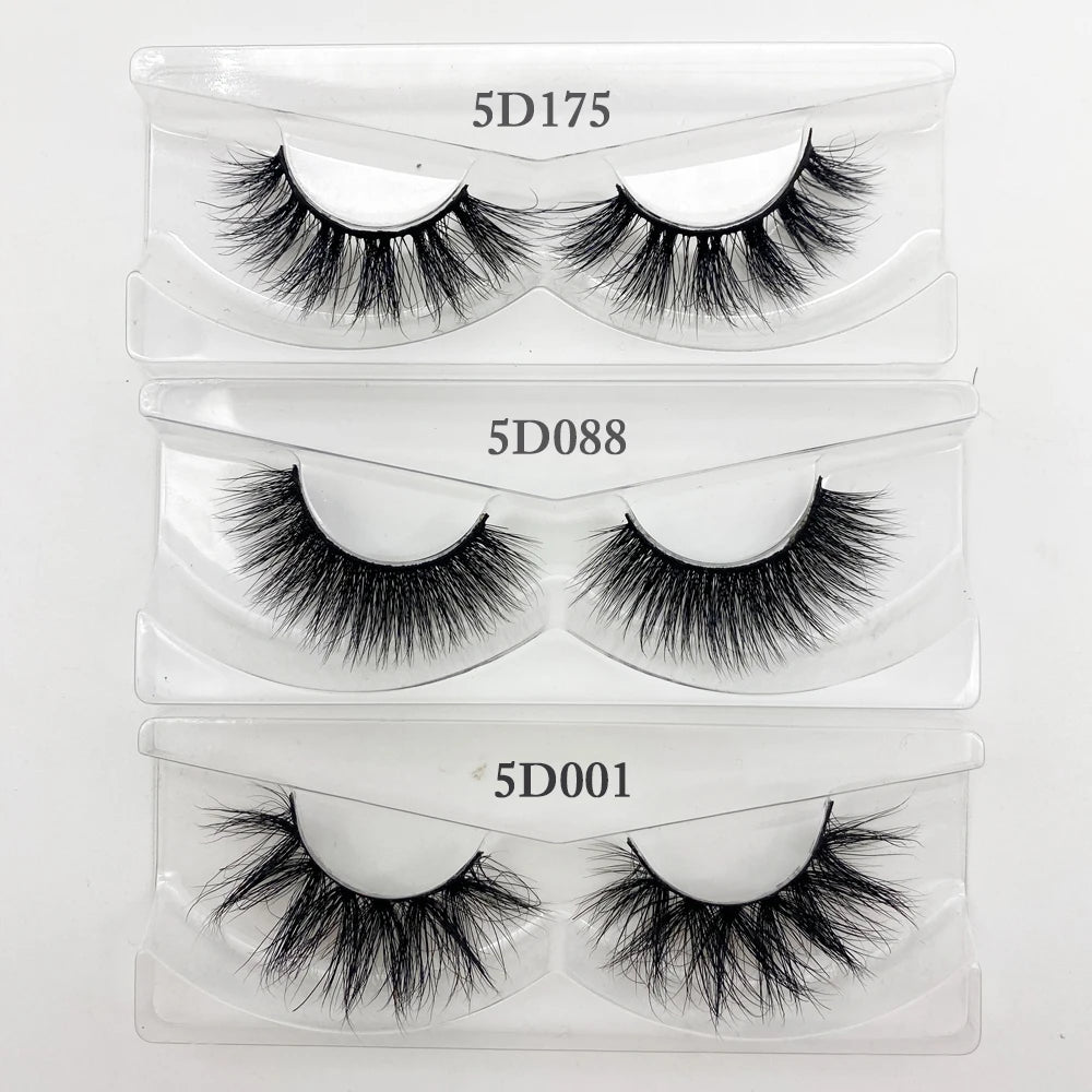 Drei Paar natürliche Mink-Falschelö시켜, präsentiert in klarem Verpackung mit den Labels 5D175, 5D088 und 5D001.