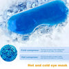 Un pack de glace bleu entouré de glace pour un masque froid et chaud des yeux dans un contexte de spa ou de relaxation.