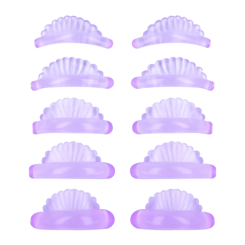 Un set de rondelles en silicone violet pour les lifts de cils.