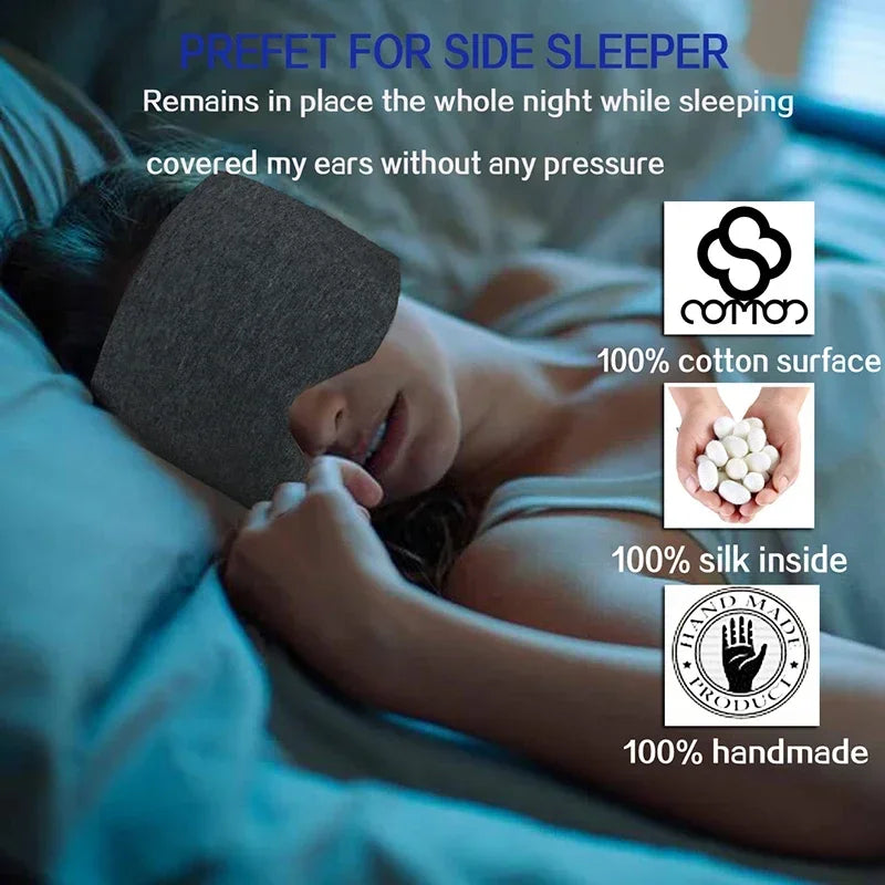 Femme dormant avec un masque de sommeil gris, mettant en avant une surface en coton 100% et une doublure en soie 100%