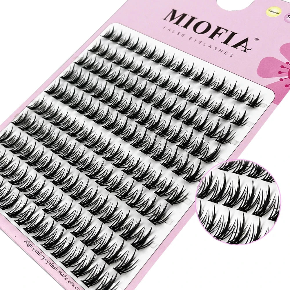 A package of Miofia false eyelashes featuring natural 3D volume clusters.