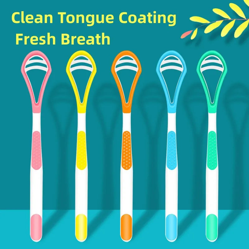 Cinq nettoyants pour la langue en silicone de couleur rose, jaune, orange, bleu et vert sur fond bleu sarcelle.