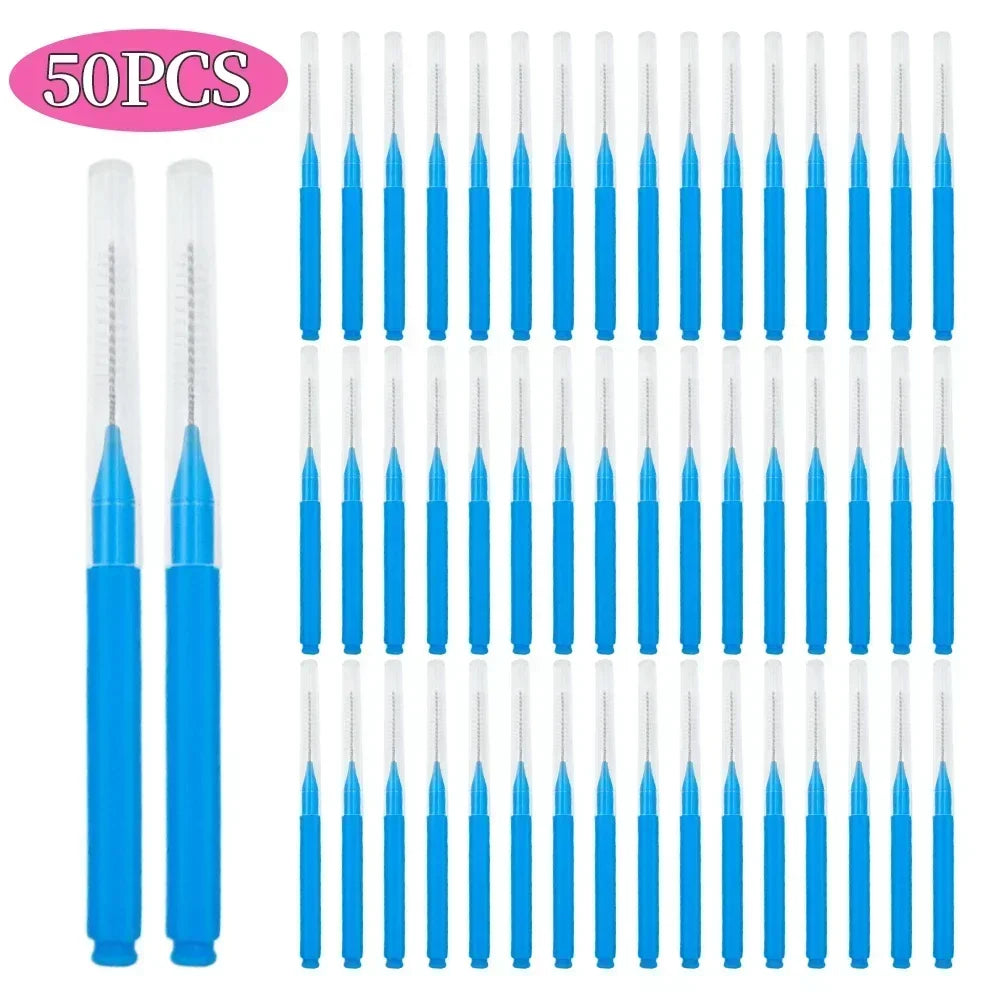 A set of 50 mini brow and eyelash combs in blue packaging.