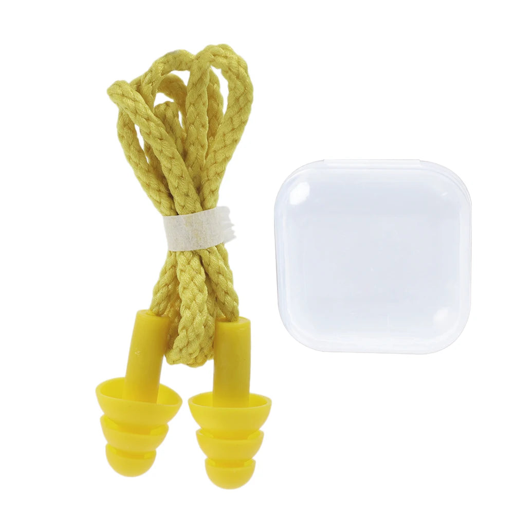 Un paquet de bouchons d'oreille en silicone jaunes avec un bandeau blanc et une boîte de rangement en plastique transparent.