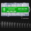 Boîte en plastique transparent contenant 240 tips de couverture longues pour extensions d'ongles.