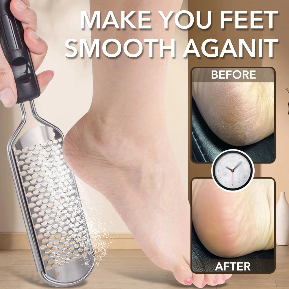 Un écorseur de pieds en acier inoxydable utilisé sur un pied, montrant avant et après la texture de la peau.