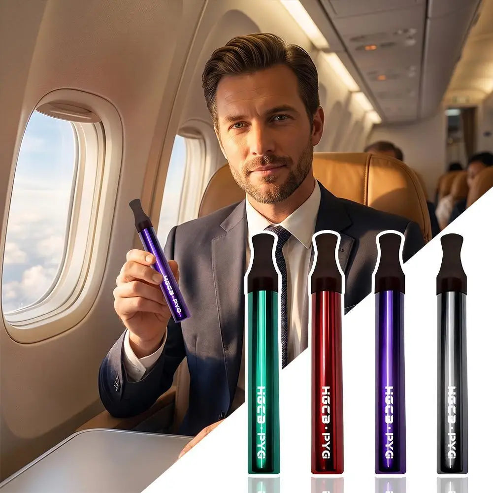 Ein Mann hält mehrere grüne und lila fruchtige Kräuterinhalationsstäbchen in einer Flugzeugkabine.