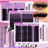 Eine Sammlung von DIY-Lash-Extension-Sets mit verschiedenen Wimpern- und Werkzeugen für Augenbrauen-Extensions.