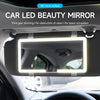 Un miroir de beauté à LED est installé dans le rétroviseur intérieur, affichant une lumière rectangulaire vive.