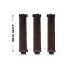Trois rouleaux de cheveux sans chaleur brun foncé, chacun mesurant 27 cm (10,6 pouces).