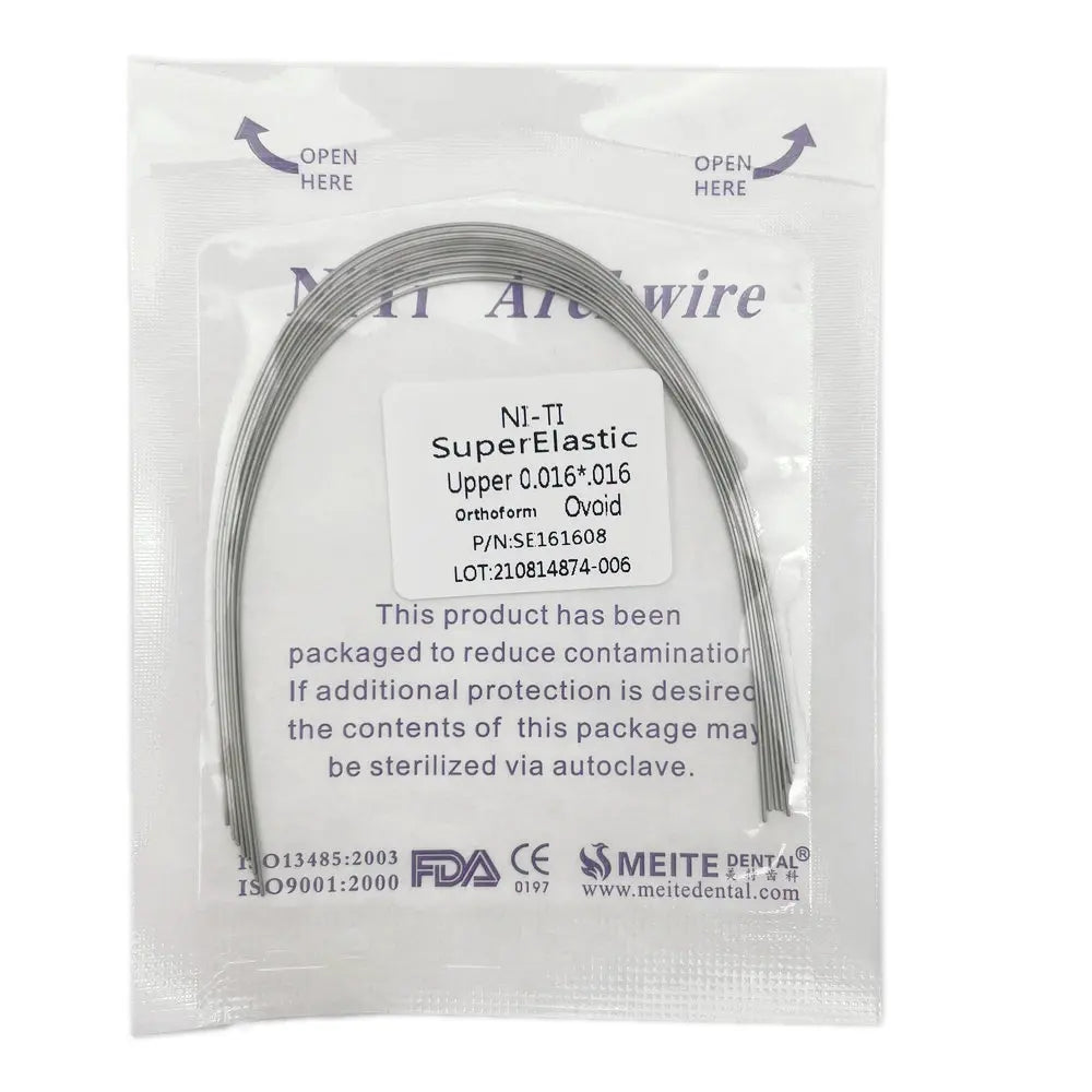 Paquete de plástico transparente con un carrete de alambre superior para tratamiento dental.