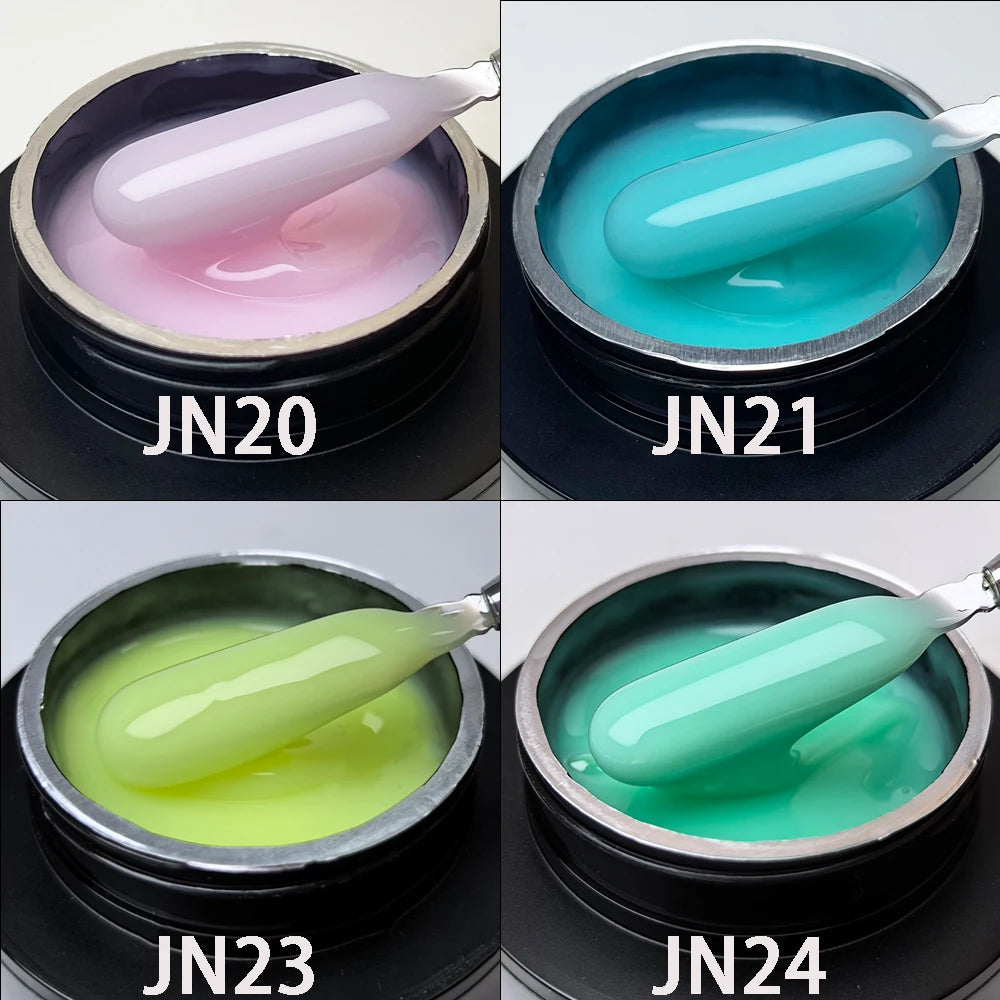 Quatre échantillons de gel building medium auto-nivelant pour extensions à ongles dans différentes nuances : JN20, JN21, JN23