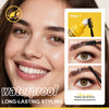 Une femme applique une colle waterproof en trois étapes pour styliser ses sourcils naturels.