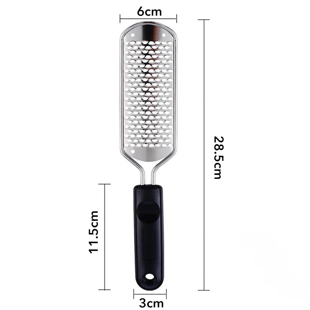 Un gratte-pied professionnel en acier inoxydable avec poignée, mesurant 6 cm de long.
