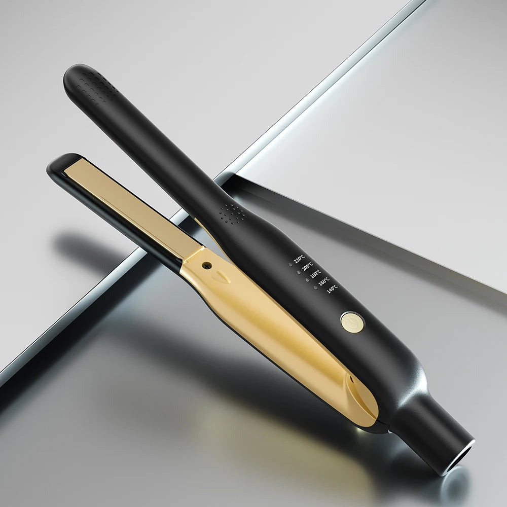 Cepilladora y rizador de cabello de cerámica negro y dorado, dos en uno, sobre una superficie gris.