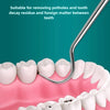 Un cure-dent en acier inoxydable rond est utilisé pour nettoyer entre les dents sur un modèle de gencive rose.