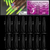 Diverses pointes de gel souples et allongées de différentes tailles et formes pour l'application à ongles.