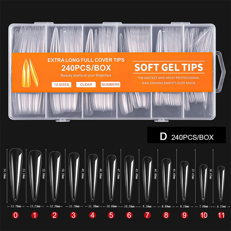 Boîte en plastique transparent contenant 240 extensions de ongles en gel souple de différentes tailles et quantités.