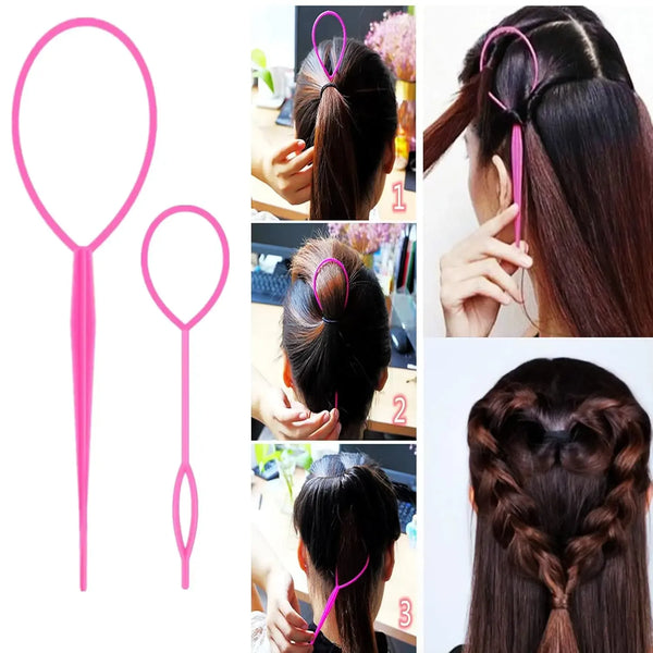 Un jeu de trois brosses pour cheveux roses démontrant différentes techniques de tresses et de coiffage sur cheveux foncés.