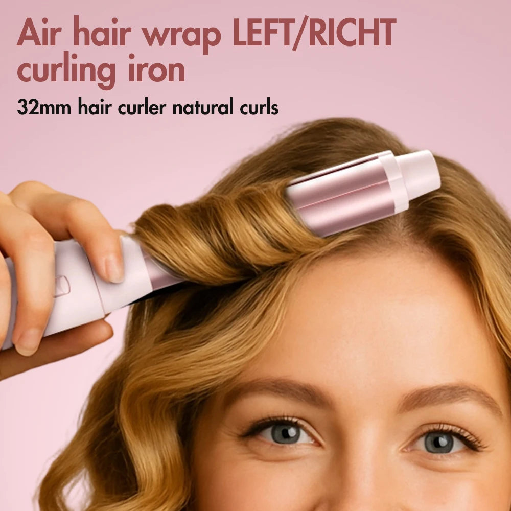 Eine Hand benutzt eine rosa Lockenrolle, um einen Haar-Wrap auf blondes Haar einer Frau zu formen.
