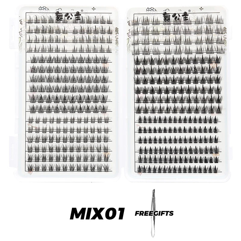 Un ensemble de kits individuels d'extensions de cils présentés sur un fond blanc.
