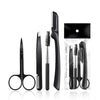 Un ensemble d'outils professionnels pour tailler et soigner les sourcils, incluant ciseaux, pinces et peignes.