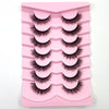 Plateau en plastique rose contenant plusieurs rangées de faux cils en fourrure de renard dramatiques