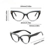 Paire de lunettes à œil de chat noires et argentées, vues de face et de profil.