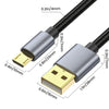 Schwarzes Hochgeschwindigkeits-USB-Verlängerungskabel mit silbernen Steckern und verschiedenen Dimensionenmarkierungen.