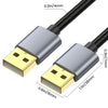 Silberner USB-Verlängerungskabel mit schwarzer Ummantelung und goldenem Stecker, zeigt verschiedene Maße.