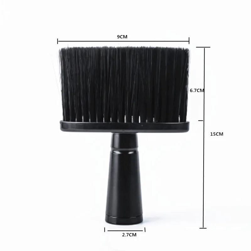 Schwarzer professioneller Haarbürsten mit breiten Borsten und zylindrischem Griff.