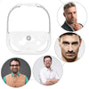 Kit de modelage de barbe blanche avec cinq gabarits montré à côté de trois hommes.