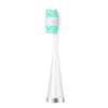 Cepillo eléctrico blanco con cabezal verde azulado sobre fondo blanco.
