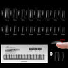 Exposition de diverses tailles et formes de tips en gel souple pour ongles en acrylique.