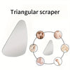 Outil racloir triangulaire pour massage du visage et du corps, montré avec diverses zones d'application.