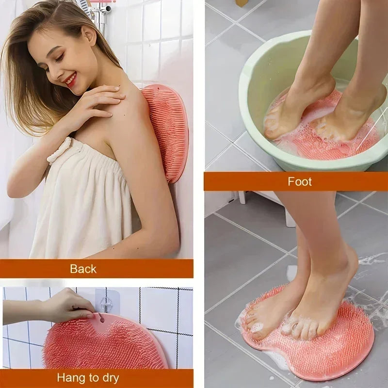 Silikon-Fußpeel- und Massagebürste in verschiedenen Winkeln auf einem Fuß