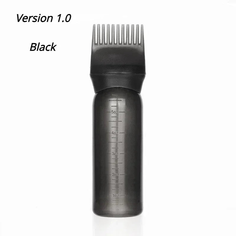 Peigne applicateur de teinture capillaire en silicone noir, corps cylindrique.