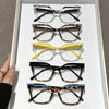 Colección de seis gafas de lectura cuadradas anti-luz azul en varios colores como negro, marrón, amarillo y leopardo