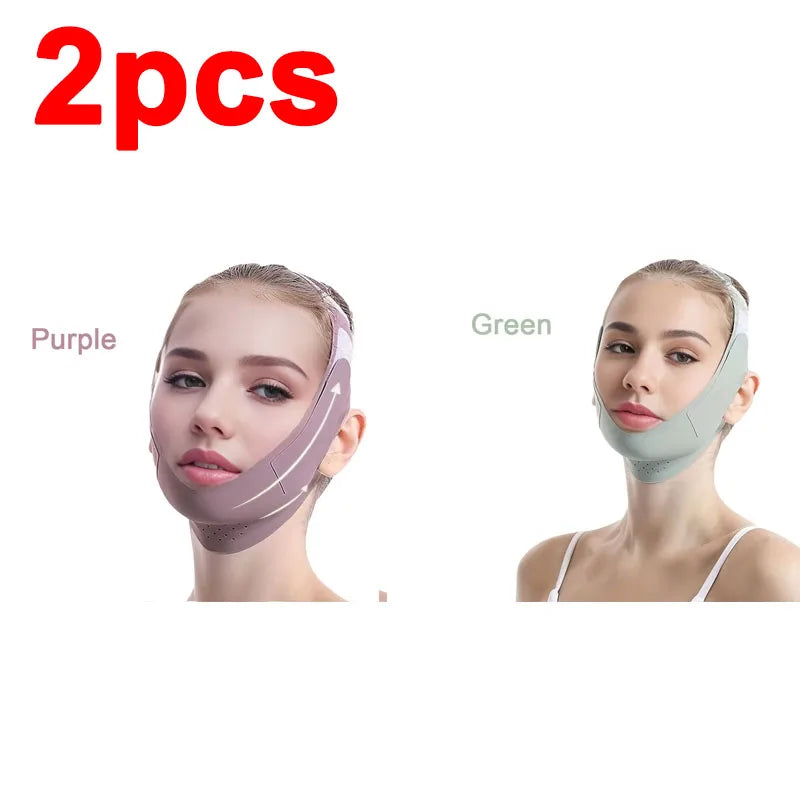 Zwei Versionen eines V-Line Gesichtslift-Bandes, einer lila und einer grün, auf dem Gesicht eines Models.