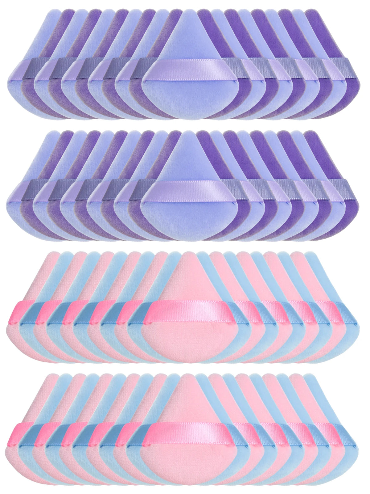 Un ensemble de puffs en poudre triangulaires dans des tons de violet, bleu et rose.