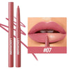 Tub de delineador labial Langmanni en tono #07 con aplicación de labial rosa en los labios.
