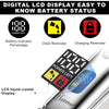 Digitales LCD-Display eines kabellosen Trimmers, das Batteriezustandsanzeigen für Leistung, Öl und Aufladen zeigt.