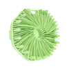 Cepillo exfoliante corporal de silicona verde brillante con numerosas cerdas en patrón radial.