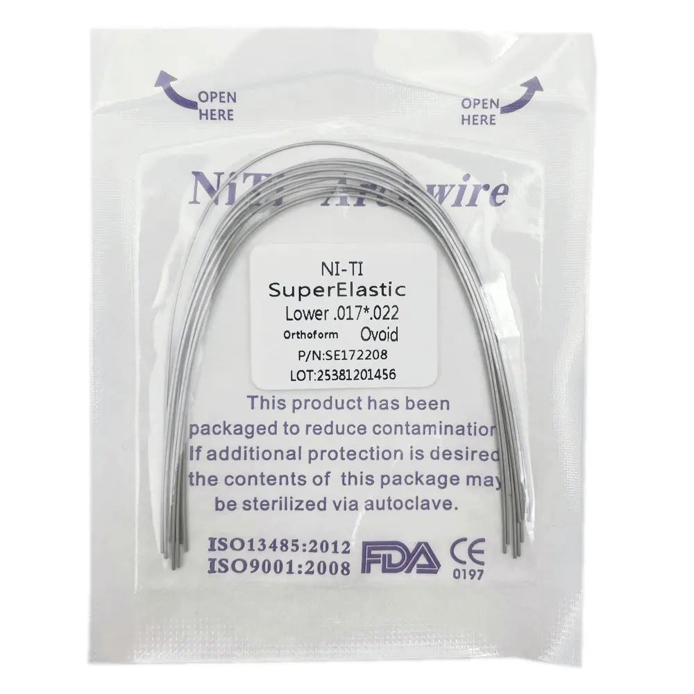 Paquete estéril que contiene alambres ortodónticos SuperElastic NI-TI para tratamiento dental.