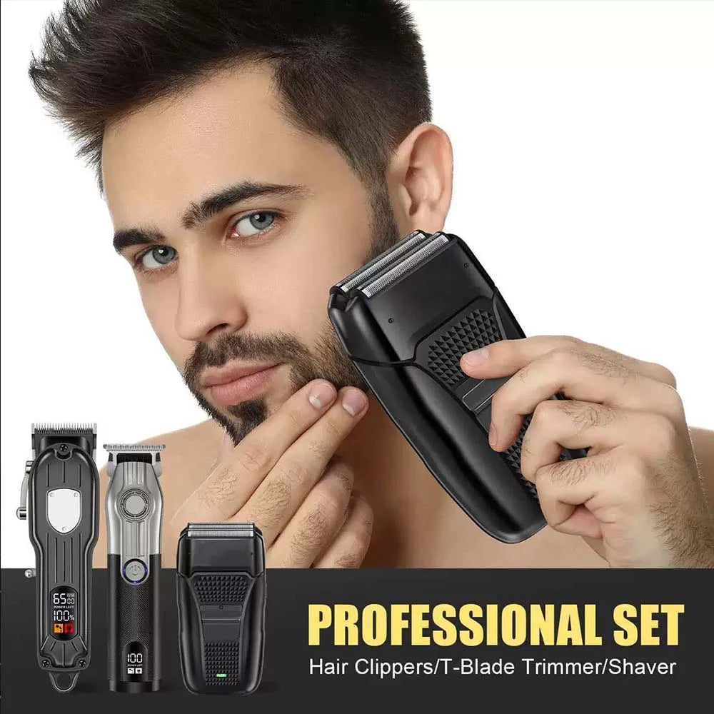 Ein Mann hält ein schwarzes professionelles Set an Haarschneidemaschinen und Trimmer für die Pflege.