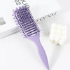 Peigne pour cheveux bouclés violet professionnel avec manche en plastique, à côté d'une boîte blanche.