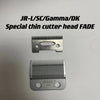 لقطة مقربة لرأس قطع رفيع إضافي (fade attachment) لطراز JK-L/SC Gamma/DK لمقص كهربائي دقيق للشعر.