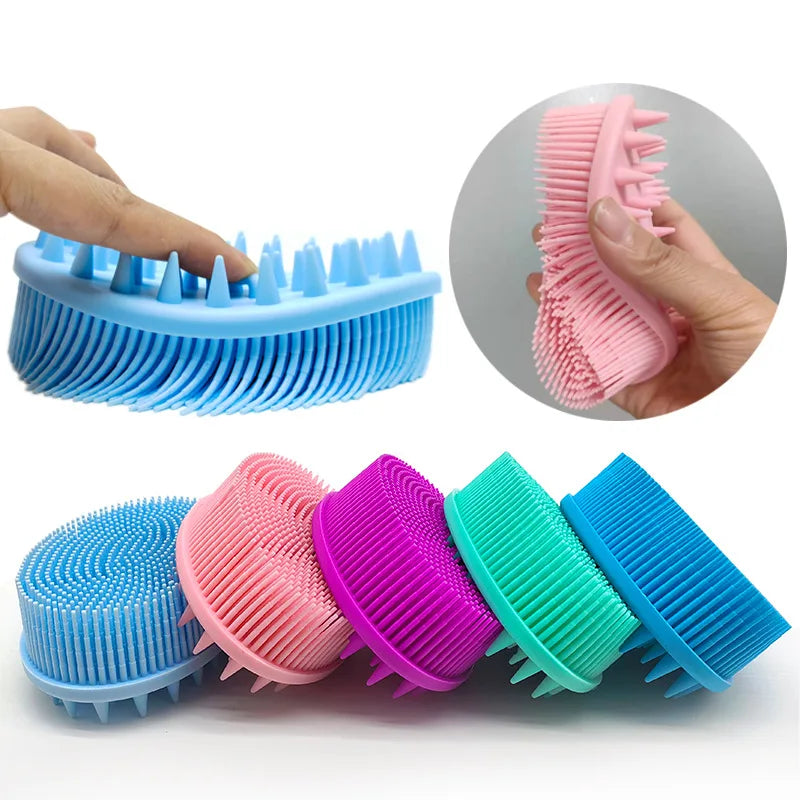 Collection de gants de douche en silicone à double face de différentes couleurs : bleu, rose, violet et sarcelle.