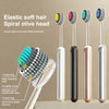 Un set de brosses à dents pour cheveux souples et élastiques en spirale, couleur olive, avec une tête de brosse démontée.